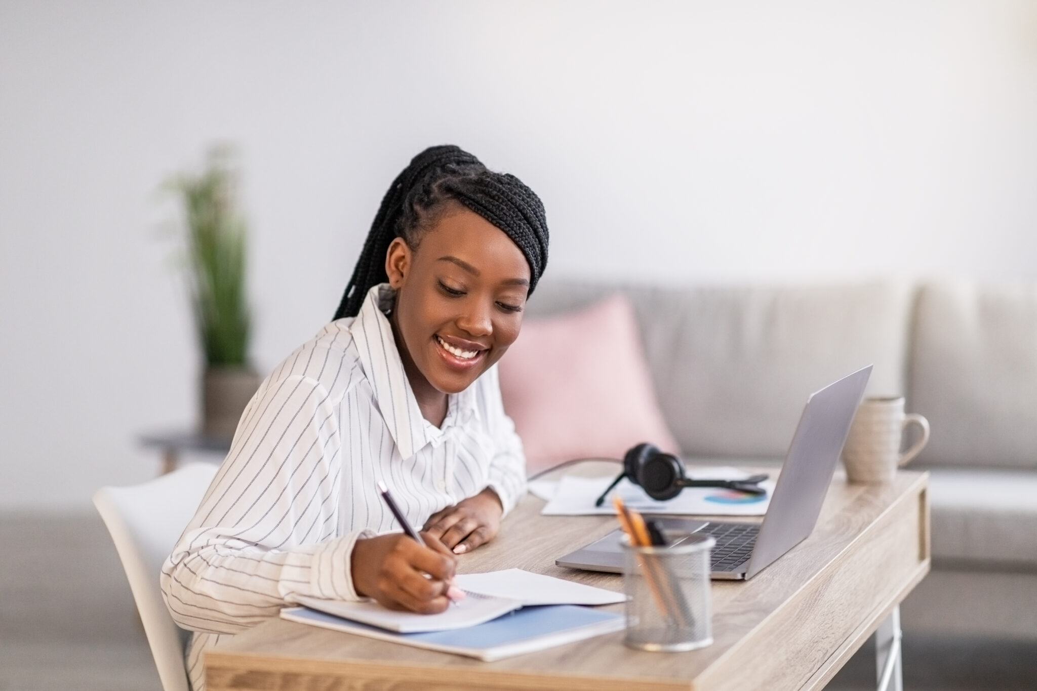 Pretty Black Woman Babe Studying In Front Of Laptop Taking American Board Blog